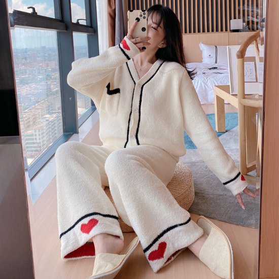 【取寄】ルームウェア レディース パジャマ 上下セット セットアップ ふわふわ 暖かい Vネック バイカ..