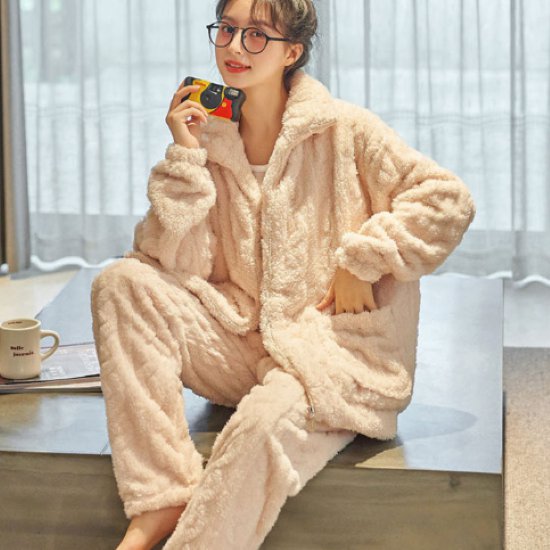 Rakuten - 【取寄】ルームウェア レディース パジャマ 上下セット ツーピース ホームウェア おうち服 ゆったり リラックス ふわふわ もこもこ 厚手 暖かい 冬 長袖 ロングパンツ 室内着 部屋着 女性 カジュアル