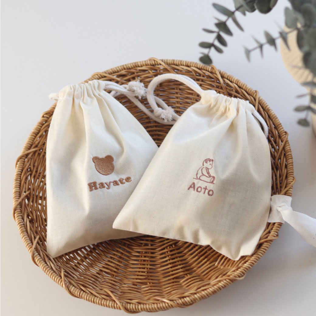 【名入れオーダー】約W160xH200mm 巾着袋 ワンポイント イラスト 名入れ巾着袋 小物入れ ローマ字 ひら..