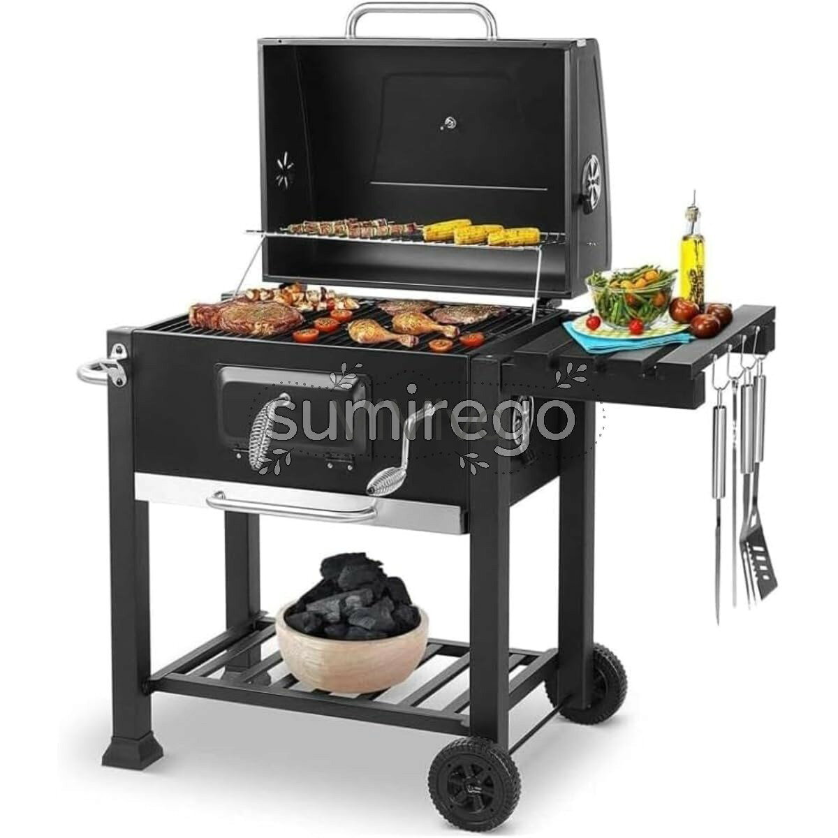 【商品名】バーベキュー コンログリル 屋外 キャンプ バーベキューコンロ 大型 BBQ家族1人10人ぐらい最適 炭火焼き 焚き火台 温度計付き【価格】39359円【商品説明】高品質素材と設計：ステンレス鋼製の表面で、加熱が均一で、お手入れが簡単です。炭受けが上下に動かせるため、温度調節が便利で、グリースや灰の掃除も楽に行えます。調節機能：炭受けの高さがハンドルで調節可能で、炭と食材の距離を正確にコントロールできます。熱利用効率を最大限に高め、焼焦げを防ぐことができます。広い収納スペース：下部のラックにフードや木炭を置けるため、調理やグリルに十分なスペースを確保できます。移動が便利な大型ホイールが2つ付いています。バーベキューオーブンの機能性：清潔で衛生的で、素早く起動し、高効率です。加熱領域と温度を簡単にコントロールでき、食品が均一に加熱されます。多用途性：景勝地、繁華街、劇場、学校、コミュニティ、バー、ナイトクラブ、スタジアムなど、さまざまな場所で使用できます。商品の説明バーベキューグリル対象人数：5?10名以上燃料の種類：木炭色分類：単一炉バージョンローラー使用：はい重量：28kg棚板幅：120cmグリルネットの高さ：地面から83cmオーブンカバーのサイズ：61cm×46cm×20cm煙突の高さ：7.6cm（煙突の直径が12cm）ステンレス鋼の絶縁ネッ【商品名】バーベキュー コンログリル 屋外 キャンプ バーベキューコンロ 大型 BBQ家族1人10人ぐらい最適 炭火焼き 焚き火台 温度計付き【価格】39359円【商品説明】高品質素材と設計：ステンレス鋼製の表面で、加熱が均一で、お手入れが簡単です。炭受けが上下に動かせるため、温度調節が便利で、グリースや灰の掃除も楽に行えます。調節機能：炭受けの高さがハンドルで調節可能で、炭と食材の距離を正確にコントロールできます。熱利用効率を最大限に高め、焼焦げを防ぐことができます。広い収納スペース：下部のラックにフードや木炭を置けるため、調理やグリルに十分なスペースを確保できます。移動が便利な大型ホイールが2つ付いています。バーベキューオーブンの機能性：清潔で衛生的で、素早く起動し、高効率です。加熱領域と温度を簡単にコントロールでき、食品が均一に加熱されます。多用途性：景勝地、繁華街、劇場、学校、コミュニティ、バー、ナイトクラブ、スタジアムなど、さまざまな場所で使用できます。商品の説明バーベキューグリル対象人数：5?10名以上燃料の種類：木炭色分類：単一炉バージョンローラー使用：はい重量：28kg棚板幅：120cmグリルネットの高さ：地面から83cmオーブンカバーのサイズ：61cm×46cm×20cm煙突の高さ：7.6cm（煙突の直径が12cm）ステンレス鋼の絶縁ネッ