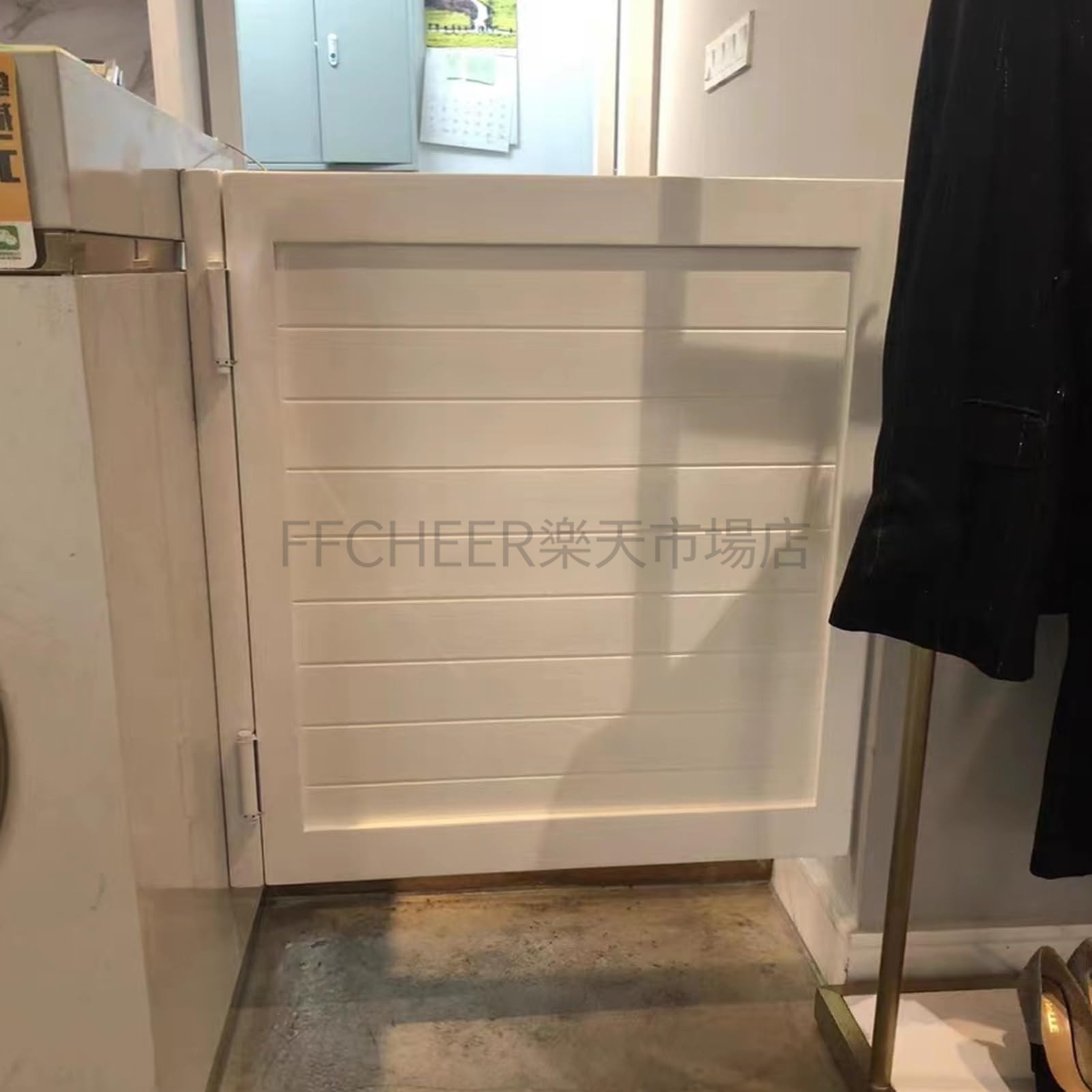 メーカー希望小売価格はメーカーカタログに基づいて掲載しています【商品名】スイングドアカウンタースイングドアカフェドア、ヒンジ付き商用ホームシングルサルーンドア、ブラックホワイトパブバースイングドア、廊下キッチン戸口バーカウボーイドア【価格】24570円【商品説明】【長持ちする造り】高品質の松材、高級ヒンジ、焼き付け塗装と研磨プロセスにより、耐摩耗性、ひび割れなし、老化防止、色あせなし、安定しているため、美しく実用的です。 長い間。【省スペース】通常、固体の壁のパーティションでより多くのスペースを占める従来のパーティションと比較して、スイングドアはスペースの利用を拡大し、スペースをあまり取らずにパーティションを実現できるため、空間全体がより広くて明るくなります。 。【多用途】窓シャッター、フェンスドア、パーティションドア、玄関ドア、ハーフウエストドア、カウボーイドア、フリードアとして使用できます。 カフェ、バー、レストラン、キッチン、パブ、図書館、店舗やオフィスの入り口や間仕切りに最適です。【取り付けが簡単】パッケージには、1枚のドア、1枚のドア枠、2つのヒンジ、その他の必要なアクセサリが含まれています。 取り付けを容易にするために、ドアの開口部のサイズは製品の全幅よりわずかに大きい必要があります。【カスタマイズ手順】取り付けを容易にするために、ドア開口部のサイズは製品の全幅よりわずかに大きくする必要があり、ドアのネット幅はパーソナライズされたサ【商品名】スイングドアカウンタースイングドアカフェドア、ヒンジ付き商用ホームシングルサルーンドア、ブラックホワイトパブバースイングドア、廊下キッチン戸口バーカウボーイドア【価格】24570円【商品説明】【長持ちする造り】高品質の松材、高級ヒンジ、焼き付け塗装と研磨プロセスにより、耐摩耗性、ひび割れなし、老化防止、色あせなし、安定しているため、美しく実用的です。 長い間。【省スペース】通常、固体の壁のパーティションでより多くのスペースを占める従来のパーティションと比較して、スイングドアはスペースの利用を拡大し、スペースをあまり取らずにパーティションを実現できるため、空間全体がより広くて明るくなります。 。【多用途】窓シャッター、フェンスドア、パーティションドア、玄関ドア、ハーフウエストドア、カウボーイドア、フリードアとして使用できます。 カフェ、バー、レストラン、キッチン、パブ、図書館、店舗やオフィスの入り口や間仕切りに最適です。【取り付けが簡単】パッケージには、1枚のドア、1枚のドア枠、2つのヒンジ、その他の必要なアクセサリが含まれています。 取り付けを容易にするために、ドアの開口部のサイズは製品の全幅よりわずかに大きい必要があります。【カスタマイズ手順】取り付けを容易にするために、ドア開口部のサイズは製品の全幅よりわずかに大きくする必要があり、ドアのネット幅はパーソナライズされたサ