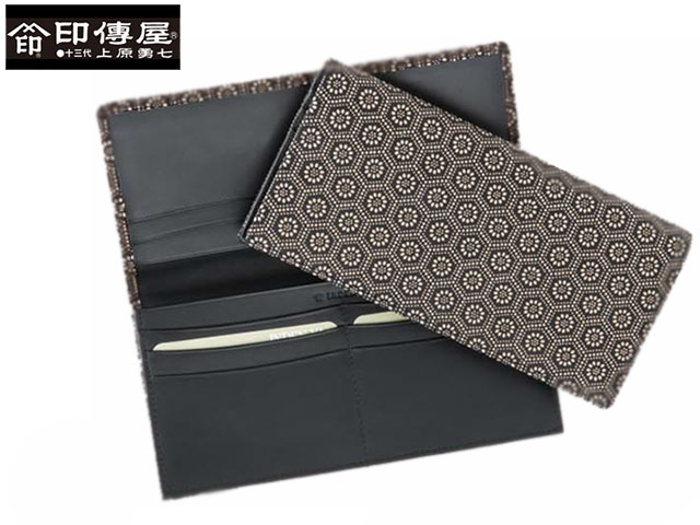 乐天商城 - 特典もれなくプレゼント お得クーポン有り ラッピング無料 正規品 印傳屋 インデンヤ 印傳屋 上原勇七 甲州印伝 印伝 indenya いんでん 束入 財布 本革 母の日 ギフト ノベルティ付 レザー コレクション 束入 長財布 和風 日本製 和柄 2104 indn23