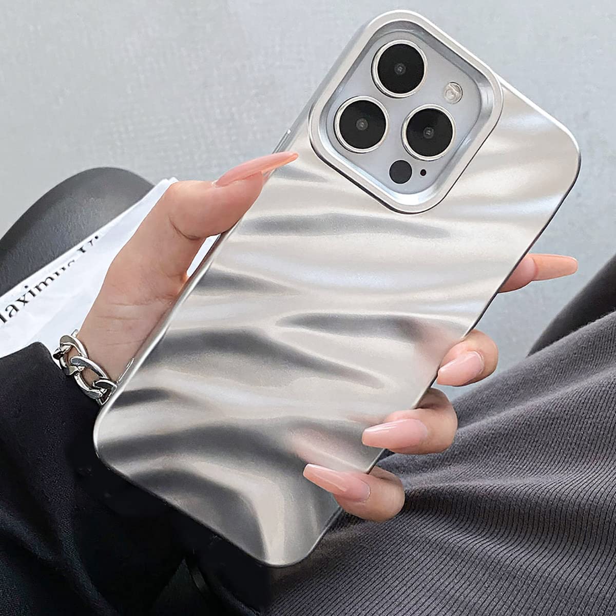 QLTYPRI iPhone 11ケース ウェーブ柄TPUカバー おしゃれ 韓国 可愛い 薄型 軽量 耐衝撃 スマホケース ワイヤレス充電対応 ストラップホール付き アイフォン11 ケース 6.1インチ 対応 - シルバー