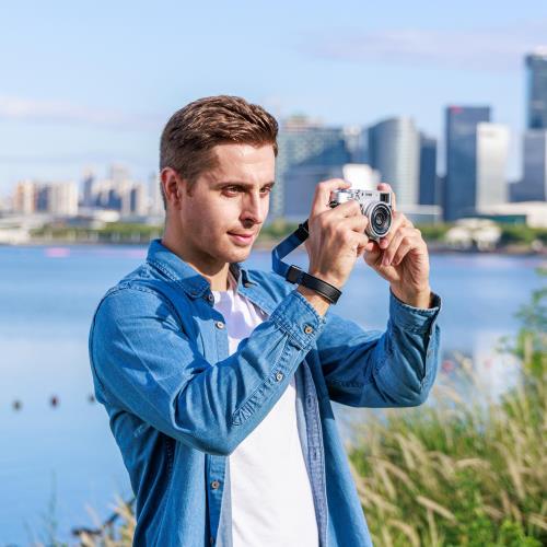 [JJC] リストストラップ ハンドストラップ カメラストラップ アジャスター付き 調整可 落下防止 Fujifilm X100VI X-S20 X-T5 ZV-E10 II A7C II A7R V A7IV A6700 Canon EOS R100 R8 R10 R50 Nikon Z f Z8 Z30 Z6 Z7 II など 一眼レフ ミラーレス デジタルカメラ 適用 ブルー