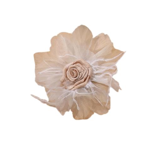 EZ PEACH ブローチ ブローチピン 2WAY 巻き 造花 特別な日に胸元を彩る コサージュ 羽根付き 入学式 卒..