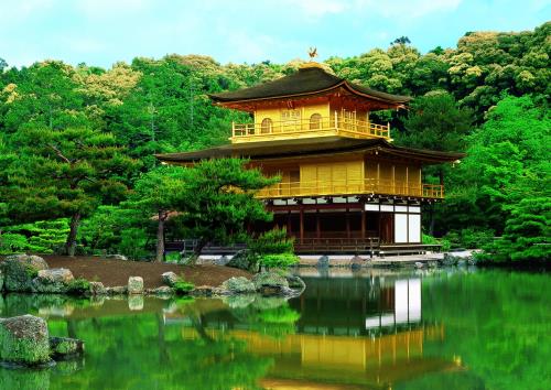 Rakuten - エポック社 108ピース ジグソーパズル 日本風景 新緑の金閣寺-京都 (18.2×25.7cm) 01-062 のり付き ヘラ付き 点数券付き EPOCH