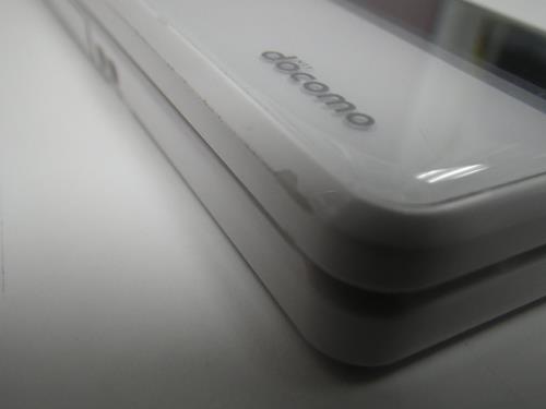 Docomo P-01F ホワイト