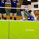 ●バレーのブロック練習やボックスジャンプトレーニングで活躍！！ ●用途に応じて、高さや幅の向きを変えて使用可能です。 メーカー品番 S-4078 ジャンプボックス 大 商品詳細 ●150cm×105cm×60cm ●40kg ●材質：表皮/PVC・芯材/XPE 送料について この商品は、メーカー指定の大型扱い商品となります。通常送料（ご注文時の送料）とは異なります。 在庫について この商品は、他店舗でも同時販売いたしております。在庫更新のタイムラグ等でご用意できない場合、メールにてご案内させていただきます。 検索ワード： ジャンプボックス バレーボール ブロック練習 ボックスジャンプ トレーニング S-4078