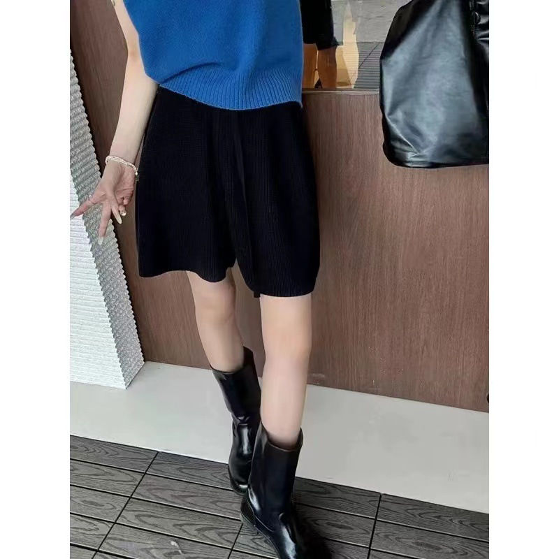 【翌日発送/在庫一掃SALE一点2500円】ショートパンツ 秋 冬 レディース ワイド パンツ ニット ハーフパンツ ボトムス ワイドパンツ ショート丈 Aライン スカーチョ ウェストゴム キュロット ショーパン きれいめ おしゃれ 黒 グレー 白 秋冬 レイヤード 重ね着