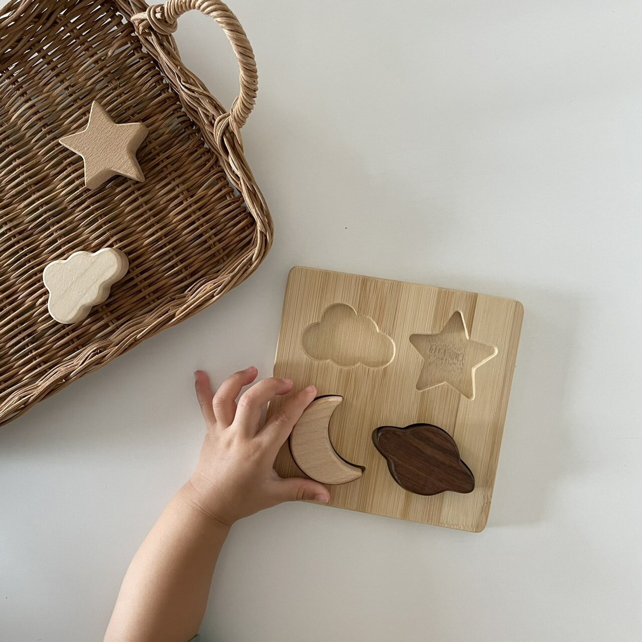 fika Wood puzzle (木製パズル ) 【無塗装 無着色 木製おもちゃ 】フィーカ fikakobe ベビー baby ベビーギフト木のおもちゃ 出産祝い お誕生日 誕生日プレゼント 人気 知育 知育玩具 ラトル おもちゃ 新生児 0歳 1歳 2歳 男の子 女の子 ハーフバースデー