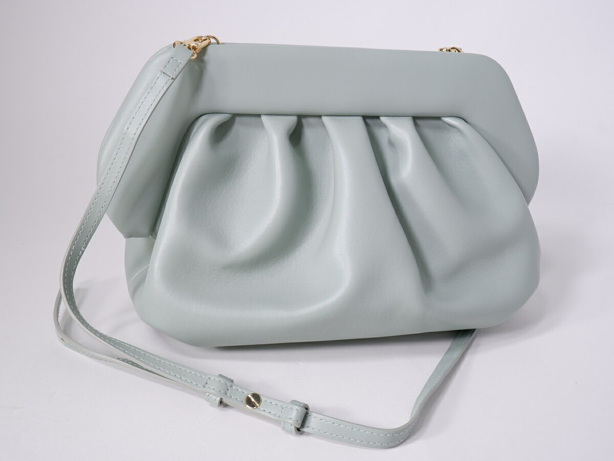 THEMOIREテモワール L'Appartementアパルトモン取扱いCLUTCH BAGクラッチバッグ 【LBGA80500】【サックスブルー（ミント系）】【-】【中古】【沖縄.離島以外 送料無料】【DM260127】