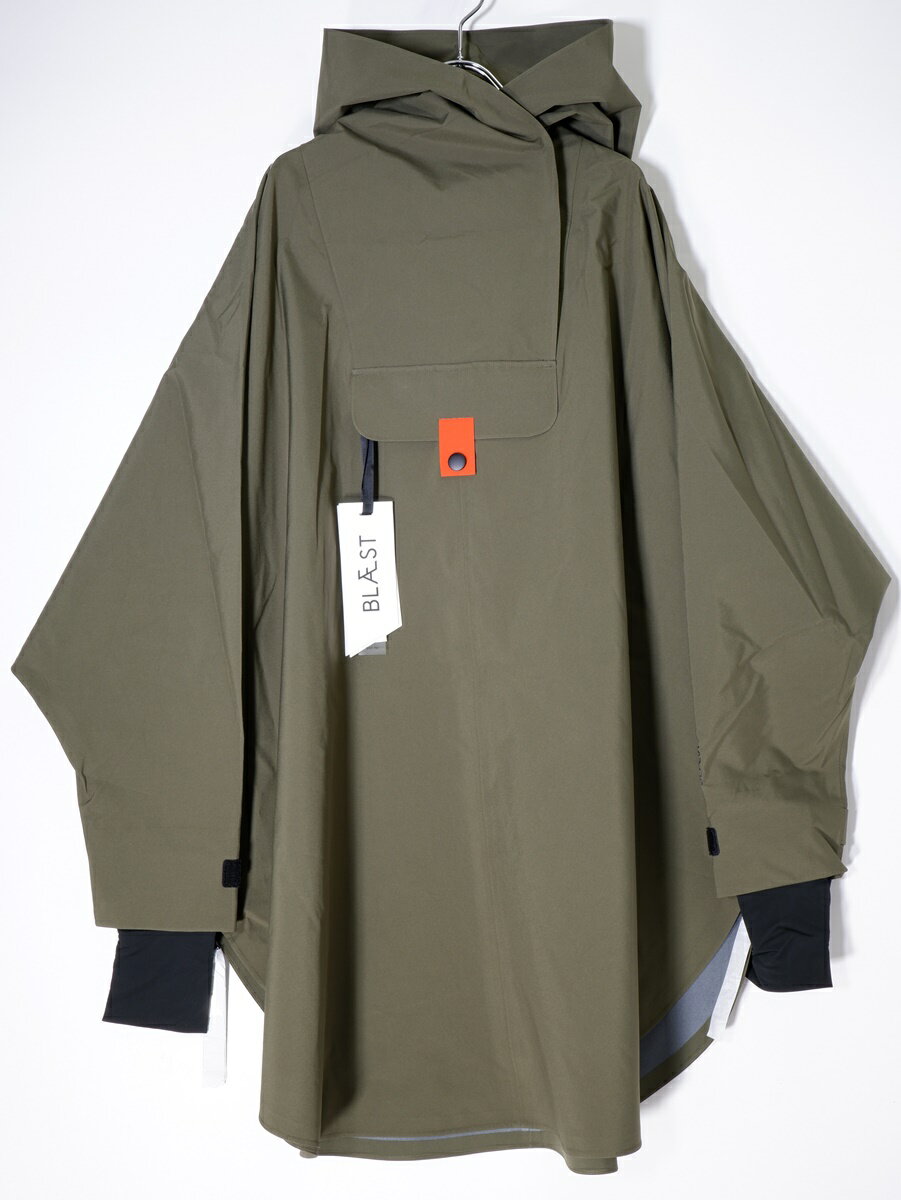 BLAESTブラスト 2022AW BERGEN PONCHOポンチョ コート新品【LCTA70115】【DARK OLIVE】【WOMEN'S S】【未使用】【沖縄.離島以外 送料無料】【DM221214】