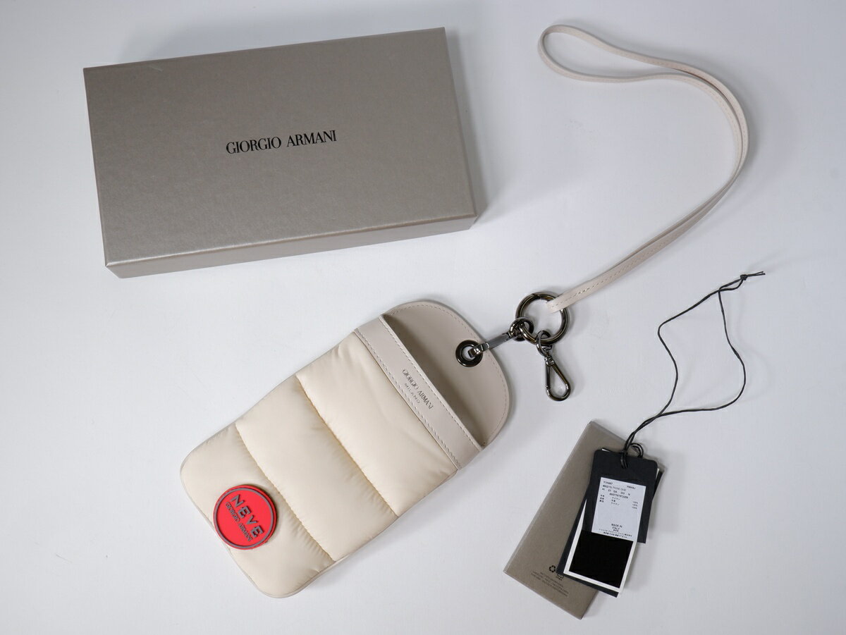 乐天商城 - GIORGIO ARMANIジョルジオアルマーニ NEVE PHONE CASEネーヴェ スマートフォンケース スマホケース【LZCA81821】【ベージュ系】【-】【中古】【沖縄.離島以外 送料無料】【DM260526】