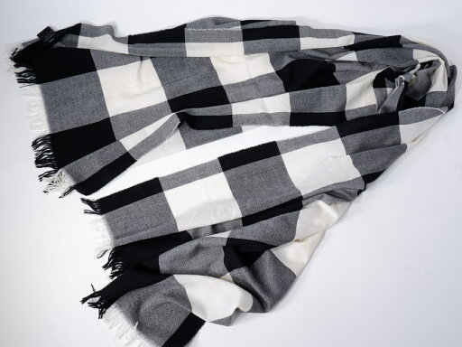 Theoryセオリー OVERCHECK SCARF NOVELTY SCARFブロックチェック ウール/コットン ストール【MZCA77737】【白|黒】【-】【中古】【沖縄.離島以外 送料無料】【DM250408】 Theoryセオリー OVERCHECK SCARF NOVELTY SCARFブロックチェック ウール/コットン ストール【MZCA77737】【白|黒】【-】【中古】【沖縄.離島以外 送料無料】【DM250408】