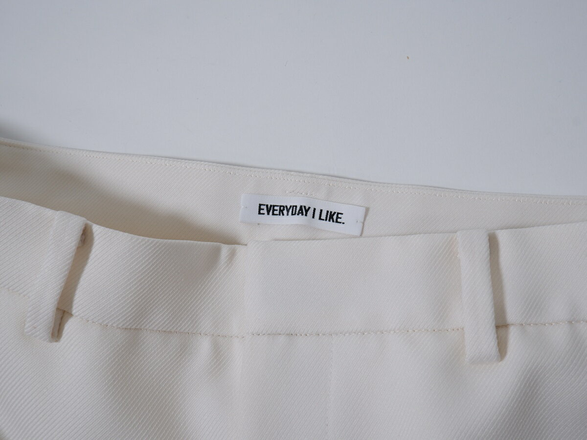 Deuxieme Classeドゥーズィエムクラス 2021SS Cropped パンツ【LPTA80054】【ホワイト】【38】【中古】【沖縄.離島以外 送料無料】【DM251125】