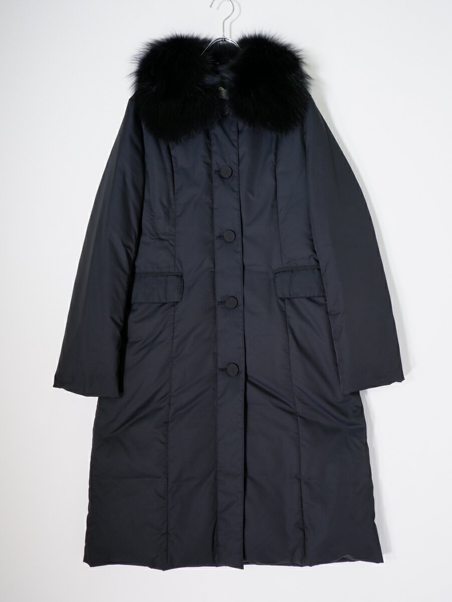 Aquascutumアクアスキュータム 高級 フォックスファー付き 軽量ロングダウンコート【LCTA80866】【ブラック】【10】【中古】【沖縄.離島以外 送料無料】【DM260203】
