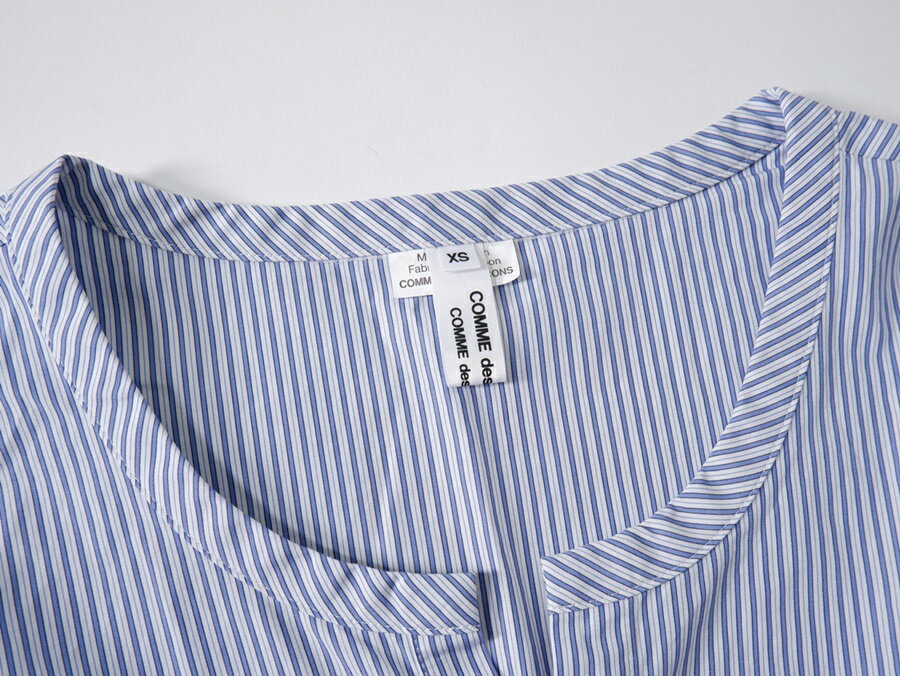 COMME des GARCONS COMME des GARCONSコムデギャルソン コムコム 2020SS コットンストライプ プルオーバーブラウス シャツ【LTSA78968】【サックス|白】【XS】【中古】【沖縄.離島以外 送料無料】【DM250812 】