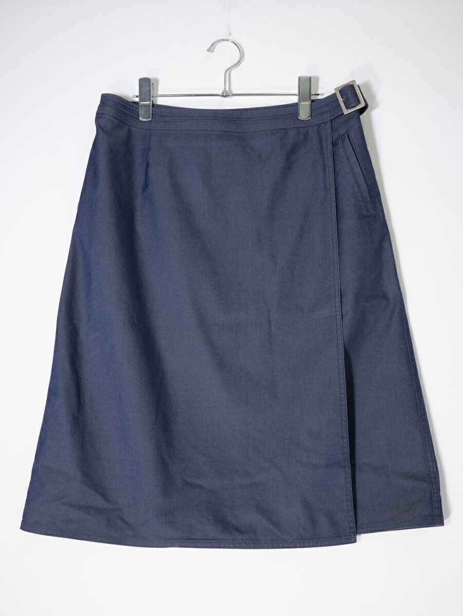 BURBERRY LONDONバーバリー ロンドン 大きいサイズ 裏地ノバチェック デニム調ストレッチラップスカート【LSKA75883】【インディゴ】【13ABR】【中古】【沖縄.離島以外 送料無料】【DM240903】