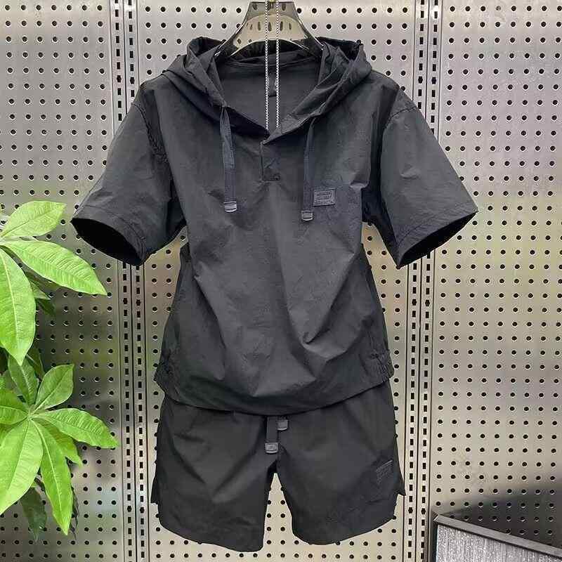 乐天商城 - メンズ セットアップ 上下セット 半袖 パーカー ハーフパンツ ショートパンツ 薄手 通気性 フード付き 日焼け防止 無地 シンプル 夏 カジュアル ブラック