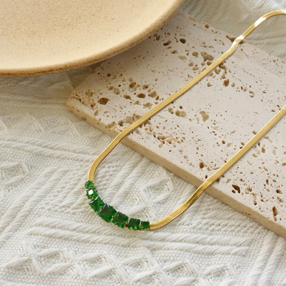 【クーポン利用で4800円】 ネックレス 緑 グリーン ジルコニア ステンレス アメリカ レディース ヨーロッパ ジルコン スチール エレガント Ins ファッション フェード 贅沢 ジュエリー