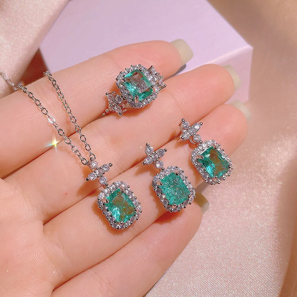 人気激安 楽天市場】エメラルドリング(モチーフクロス)(ネックレス その他