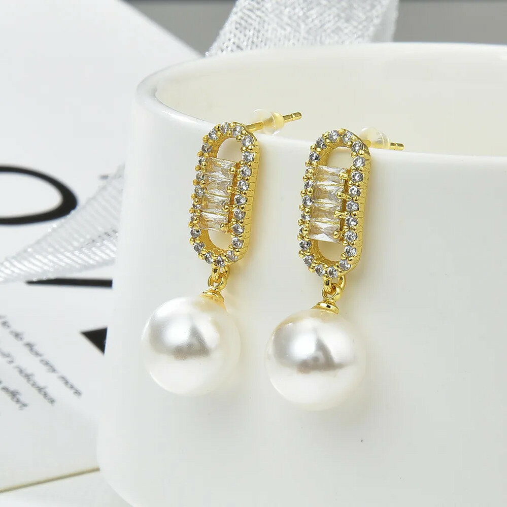 【クーポン利用で3590円】 ピアス ラインストーン クリスタル ドロップ パール 揺れる レディース 新しい イミテーション ダングル ファッション 透かし アウト ジオメトリ トレンド ジュエリー ギフト