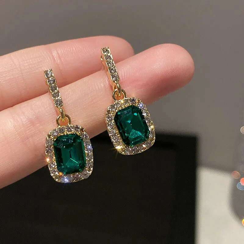 【クーポン利用で3650円】 ピアス ラインストーン 緑 グリーン クリスタル スクエア ドロップ 揺れる レディース ジオメトリ 四角 ダングル 新しい ファッション パーティ 贅沢 ジュエリー ギフト