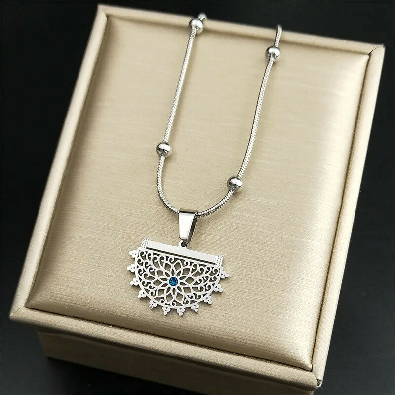 【送料無料】 チョーカー ペンダント ネックレス 動物 アニマル 花 フラワー ステンレス ゴールド チェーン レトロ レディース スチール 幾何学 プレート ...