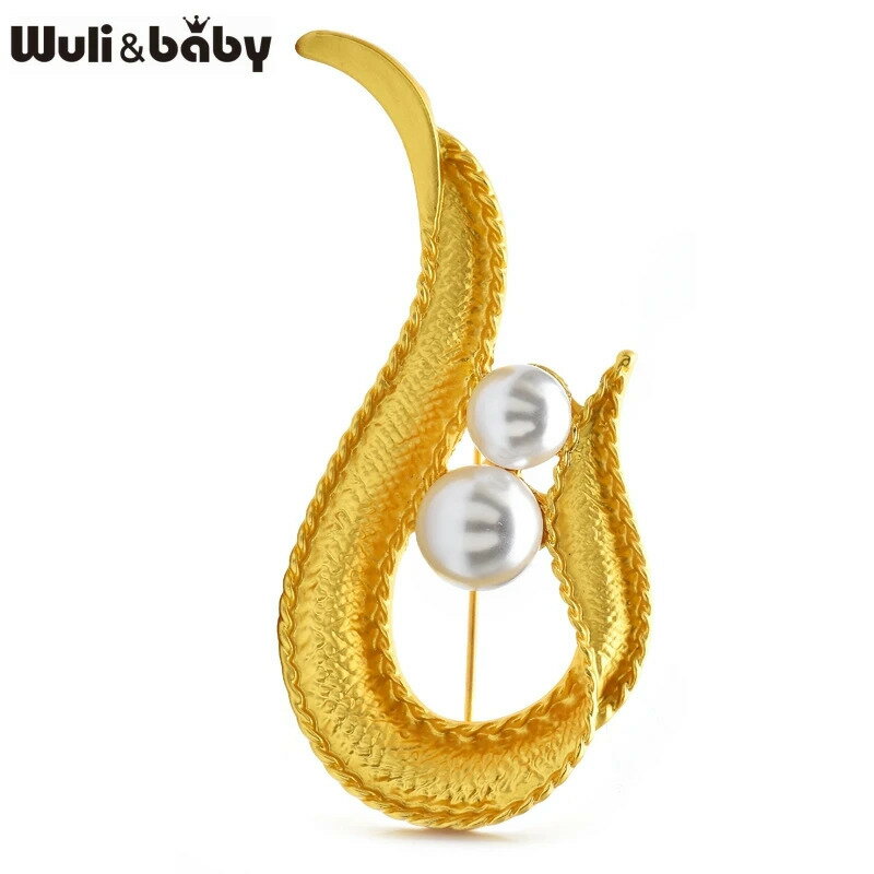 【送料無料】 ブローチ ゴールド パール レディース カラー 炎 フレーム デザイナー ピン 夏 サマー コート バッジ ジャケット スーツ ドレス