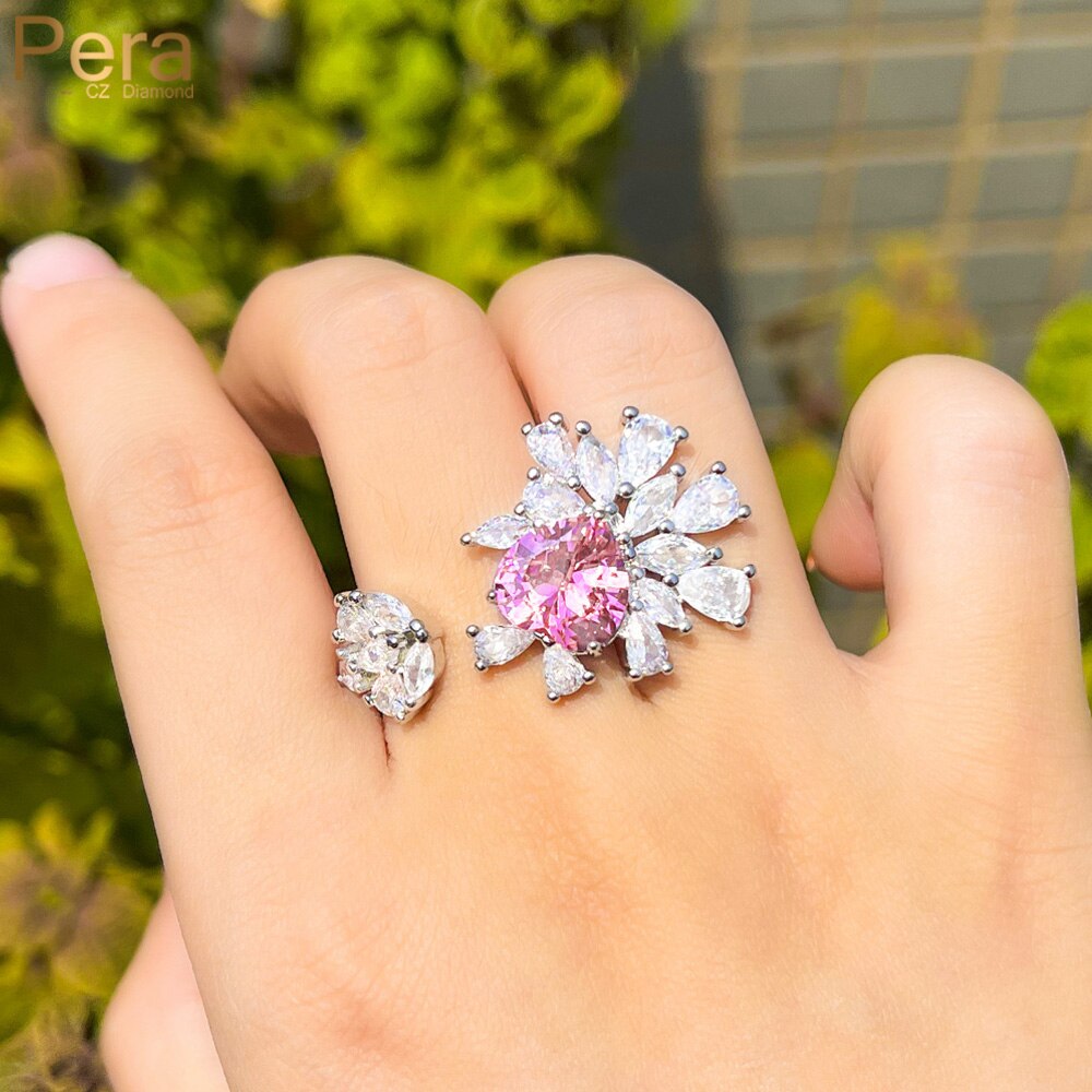 楽天FineJewelrys【クーポン利用で4760円】 指輪 リング 白 ホワイト 花 フラワー ストーン スイーツ ピンク お菓子 レディース 女性 オープン サイズ スイート CZ 大 チャーム 結婚式 ウェディング バンド カクテル パーティ 指 フィンガー ビジュー バギュー