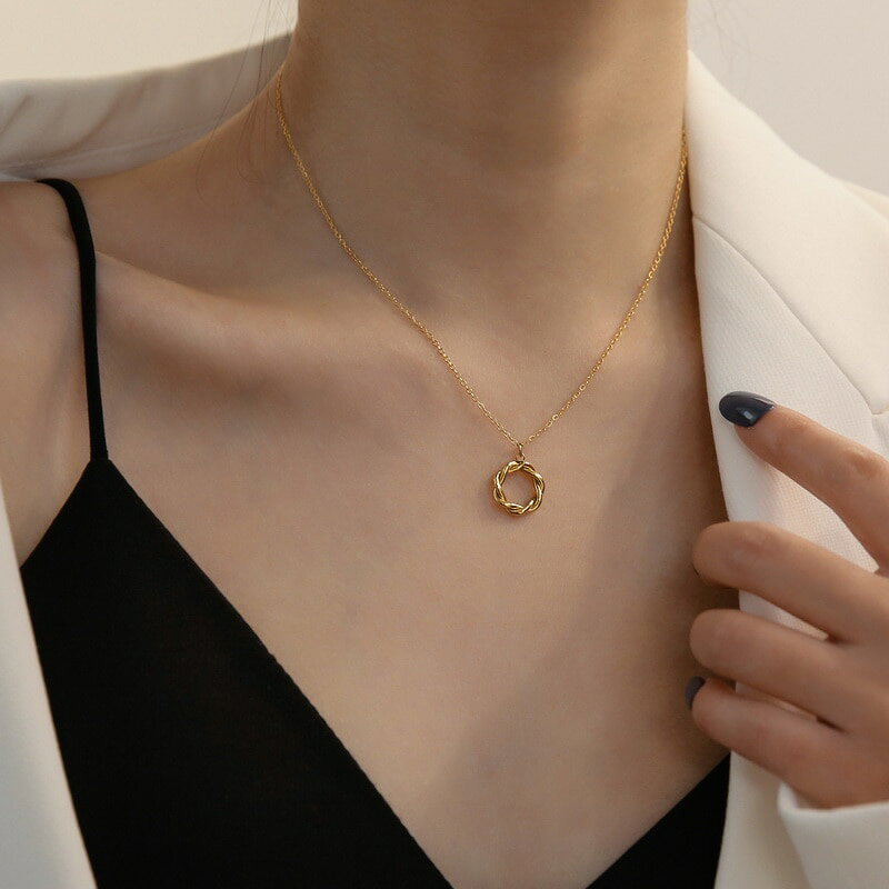 Pink - 【クーポン利用で4350円】 ネックレス ステンレス ゴールド チェーン シンプル リング 韓国 K レディース 女性 スチール ジャパン 幾何学 ツイスト 指輪 ペンダント ファッション パーソナリティ 18