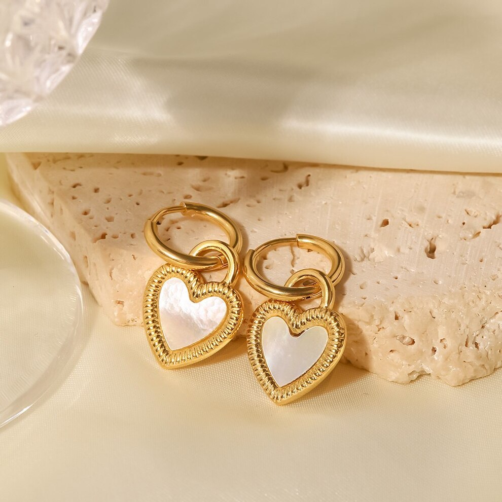 【送料無料】 ペンダント ピアス 白 ホワイト ステンレス ビンテージ ドロップ ハート シェル フープ レディース 女性 貝殻 スチール トレンド 幾何学 気質 ジュエリー