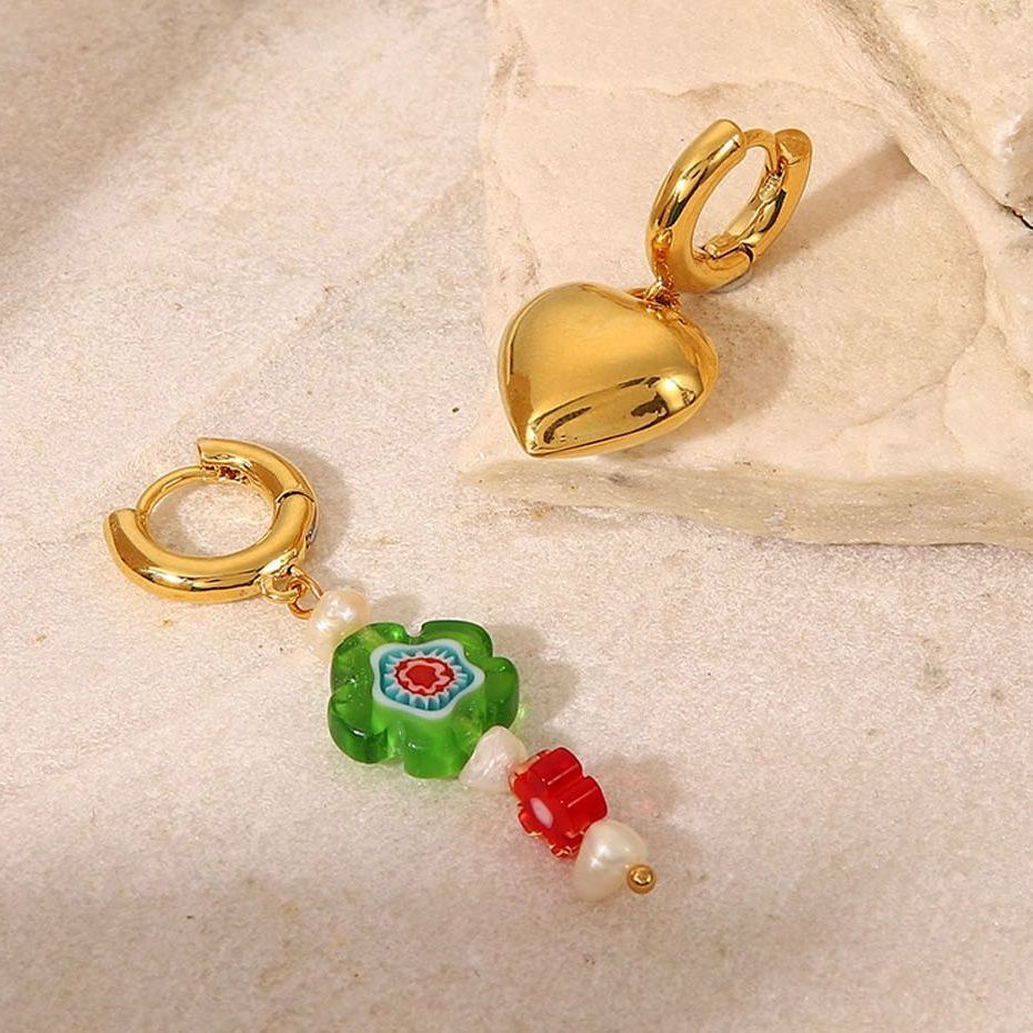 【クーポン利用で3060円】 ペンダント 花 フラワー ステンレス ゴールド インド カラス ハート パール ..