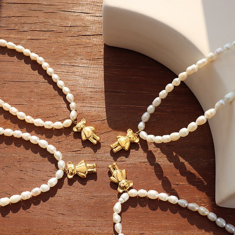 【送料無料】 チョーカー ペンダント ネックレス 動物 アニマル ステンレス パール 真珠 クマ レディース 女性 バロック かわいい 熊 防水 スチール ジュ...