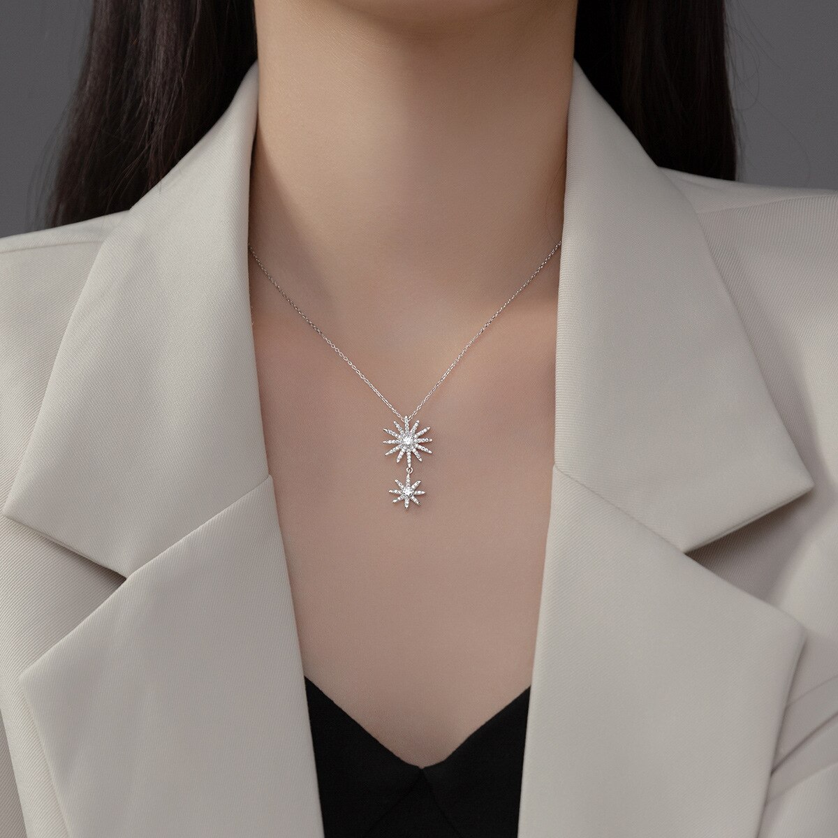 银 - 【送料無料】 ペンダント ネックレス ダイヤモンド 花 フラワー シルバー チェーン シンプル リング レディース 女性 ファッション S925 スター 星リング ジェントル 鎖骨 ジュエリー