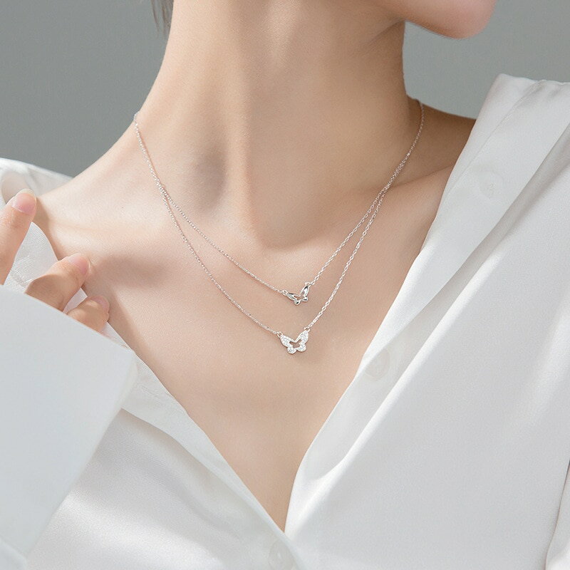 楽天FineJewelrys【送料無料】 ネックレス 蝶 バタフライ ダイヤモンド インセクト シルバー チェーン スイーツ リング お菓子 昆虫 レディース 女性 ファッション 新しい S925 スター 星リング スイート ダブル レイヤー ガール 気質 鎖骨