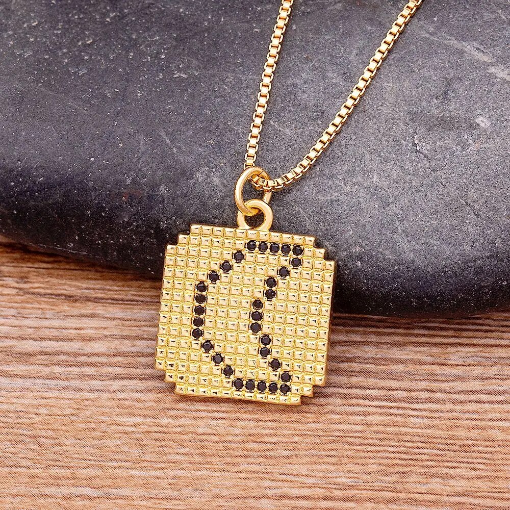 【送料無料】 ペンダント ネックレス チェーン 月 レディース 女性 INS 人気 ミニマリズム イレギュラー ジルコン ムーン 形 シェープ 鎖骨 パーティ ...