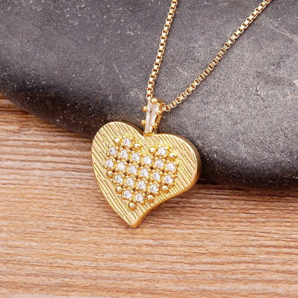 【送料無料】 チョーカー ペンダント ネックレス ビンテージ ゴールド チェーン ハート レディース 女性 ホット エレガント カラー 輝く ジルコン 結婚式 ...