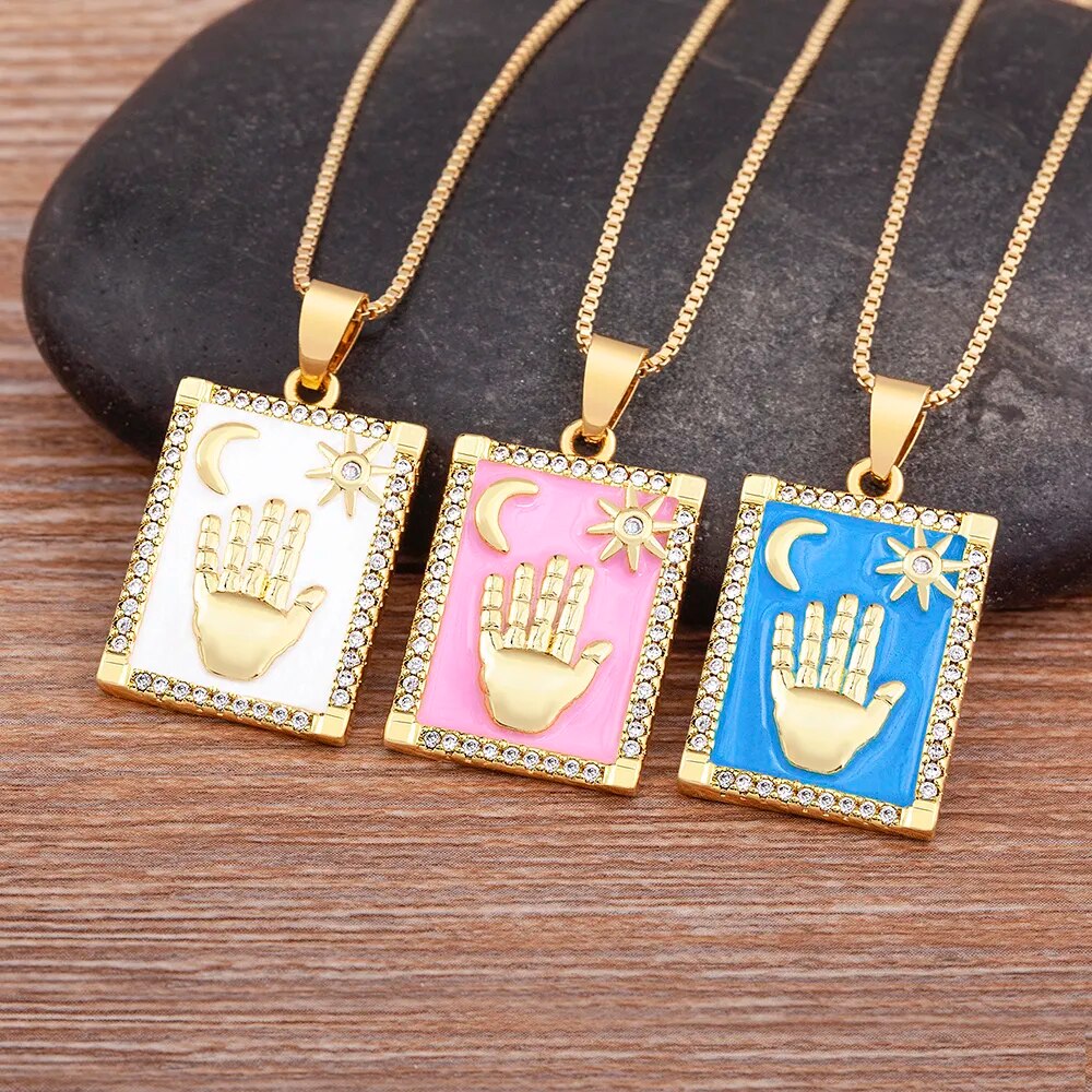 【送料無料】 ネックレス スクエア レディース 女性 デザイン 5 カラー 幾何学 四角 ジルコン エナメル ファティマ ハンド 手のひら ヒップ ホップ ジュエリー クリエイティブ ギフト