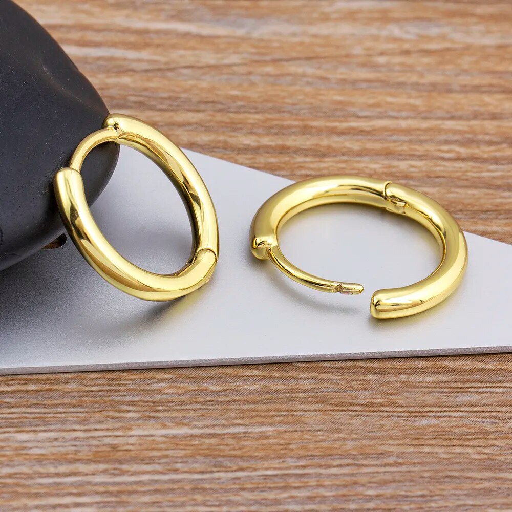 【送料無料】 ペンダント ピアス ゴールド ラウンド シンプル レディース 女性 デザイン ホロー アウト プレート AAA ジルコン ヒップ ホップ ジュエリ...