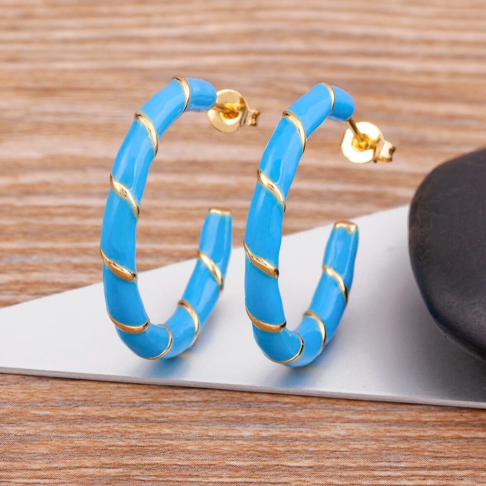 【送料無料】 ペンダント ピアス ゴールド ピンク レトロ レディース 女性 トレンド 5 キャンディー カラー ねじ付き ストリップ プレート エナメル オイ...