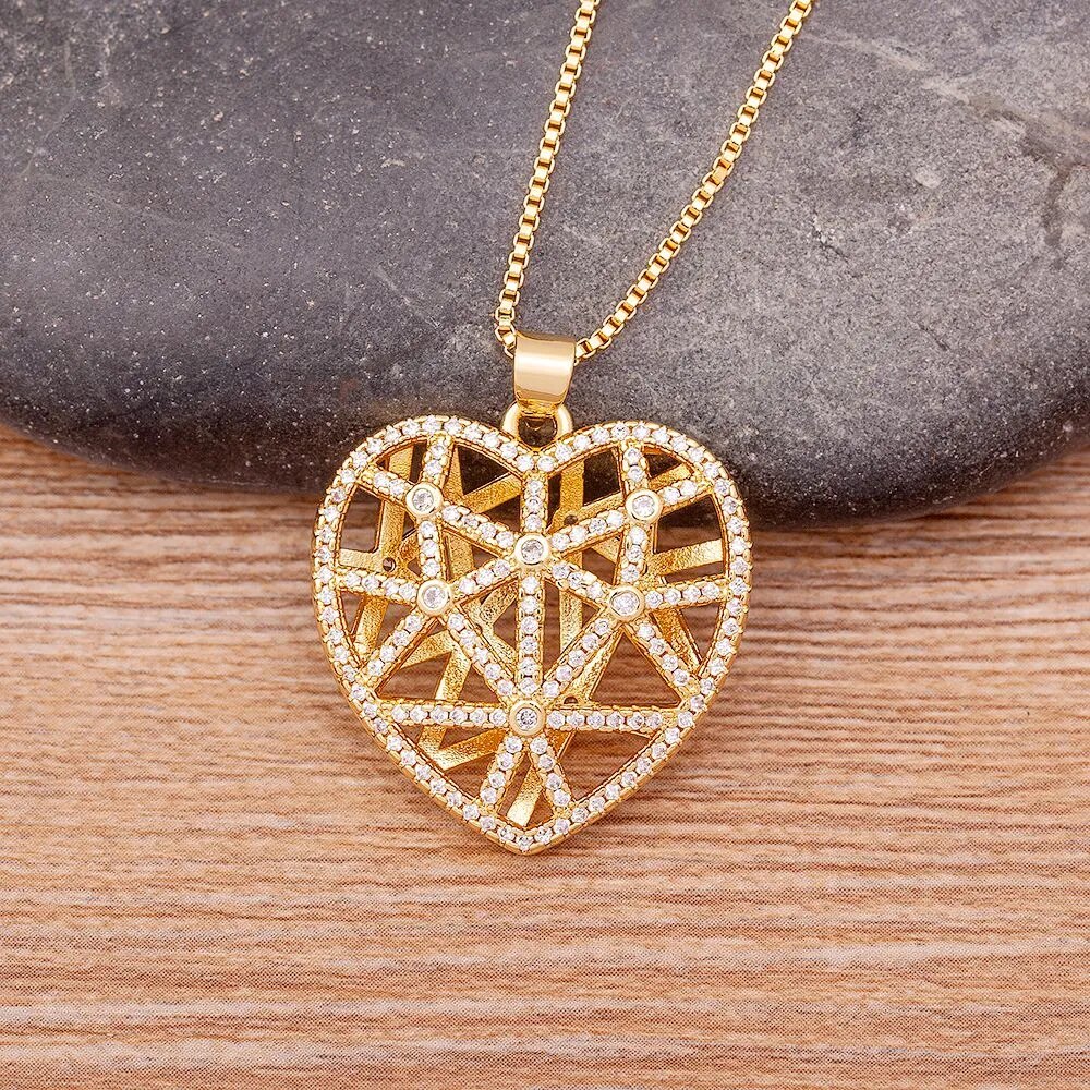 【送料無料】 チョーカー ペンダント ネックレス クリスタル チェーン ハート レディース 女性 贅沢 透かし ハート型 絶妙 ジルコン 結婚式 ウェディング ...