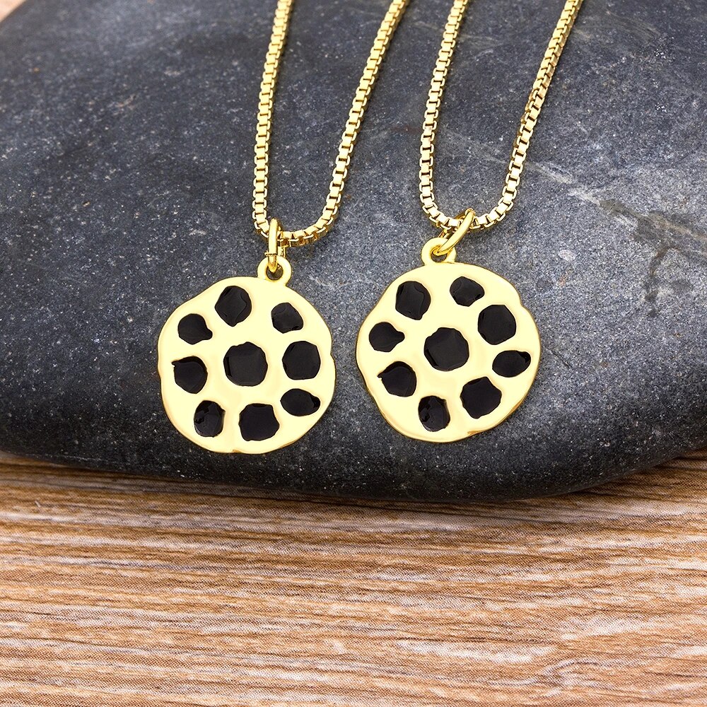 【送料無料】 ペンダント ネックレス 黒 ブラック ジルコニア コッパー チェーン カッパー 銅 ピック レディース 女性 デザイン イレギュラー ジルコン 象...