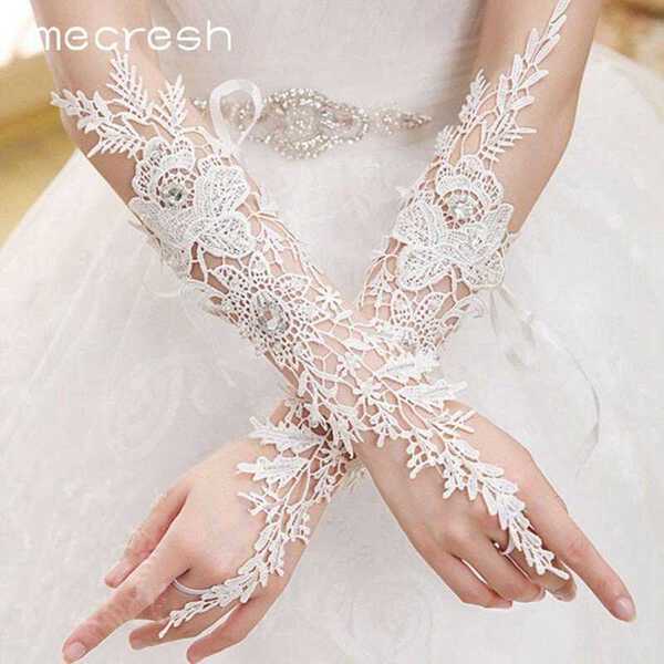 【クーポン利用で8150円】 ウェディング グローブ クリスタル 白 ホワイト ブライダル 結婚式 おしゃれ 大人 手袋 指 レース 花 フラワー アクセサリー...