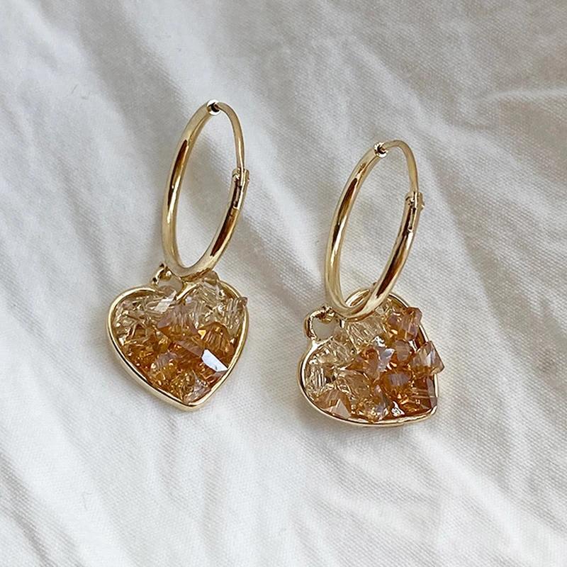 【送料無料】 ピアス ビンテージ ゴールド シンプル ハート 揺れる レディース トレンド ダングル カラー シャンパン INS パーティ ジュエリー ガール パンク ギフト