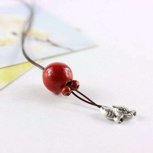 【送料無料】 チョーカー ネックレス レディース 女性 ハンド セラミック 陶器 おしゃれ 大人 赤 レッド ビーズ タッセル ペンダント チャーム