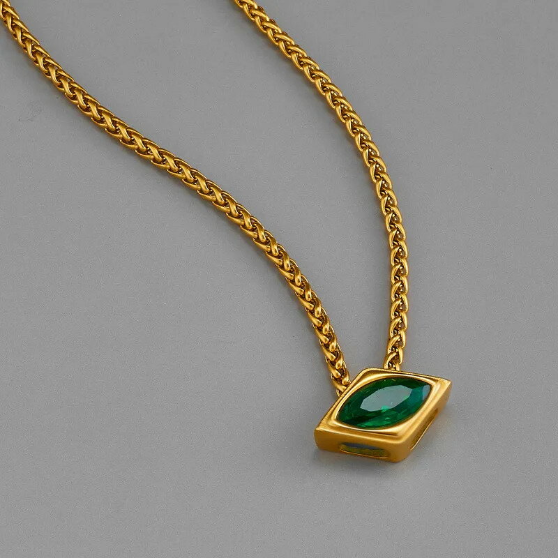 本商品は海外からの発送となり到着までに2週間程度を頂戴します。予めご了承くださいませ。商品名緑 グリーン 菱形 CZ ストーン ペンダント ネックレス ステンレス スチール 目 アイズ ミニマリスト エレガント デイリー ジュエリー 新しい...