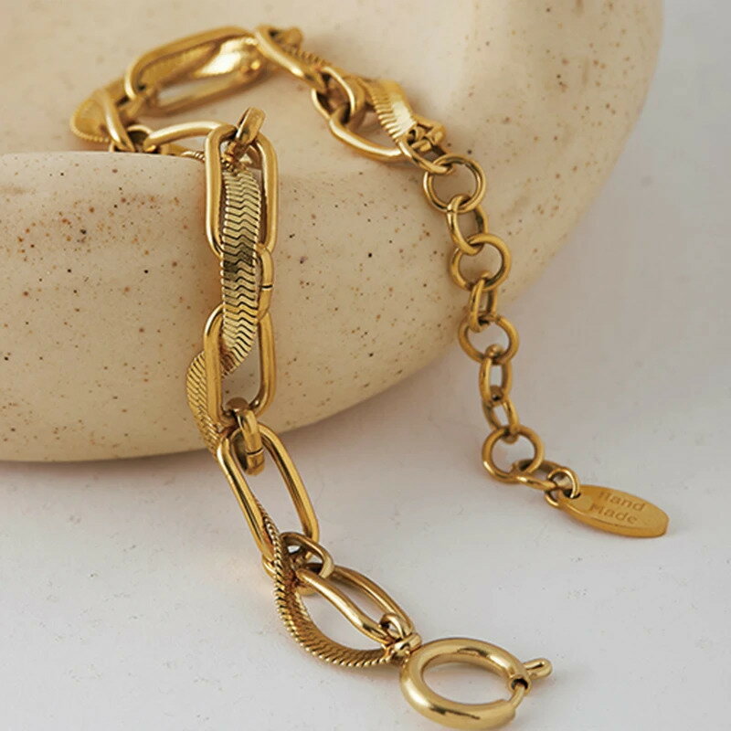 【送料無料】 ネックレス ステンレス チェーン シンプル O レディース ヘリンボーン ツイスト スチール ミニマリスト エレガント ジュエリー 防水