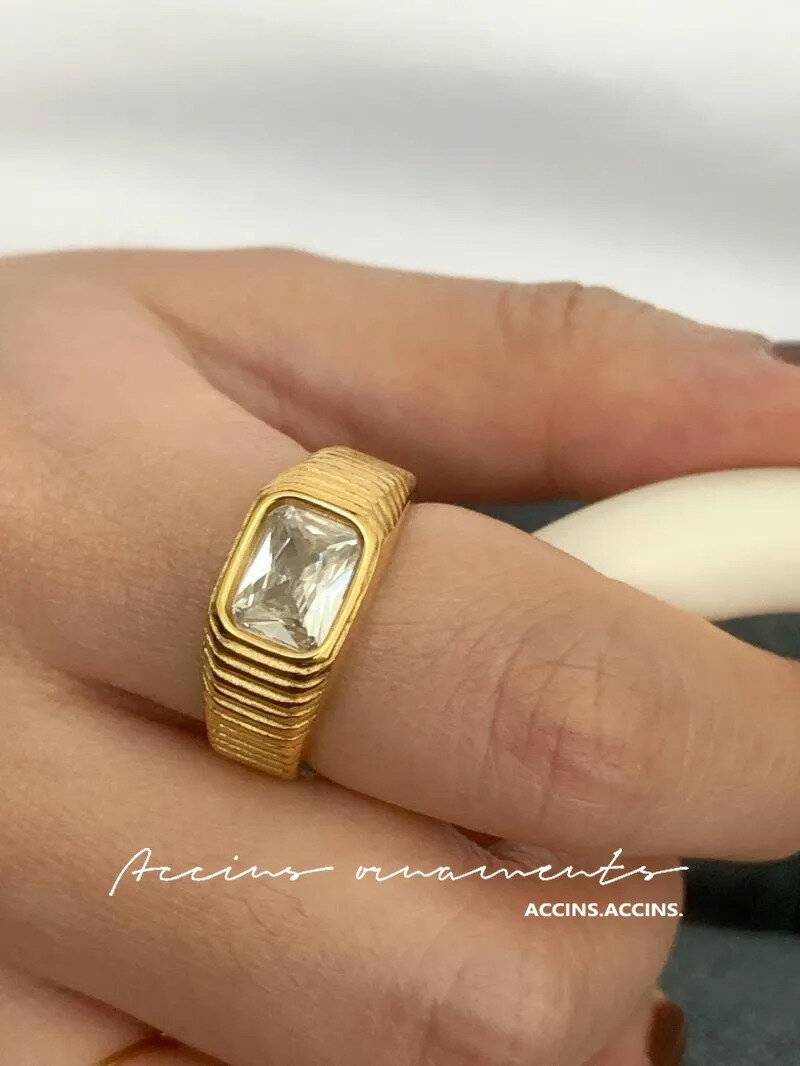 【送料無料】 指輪 リング ステンレス スクエア ストーン レディース 四角 CZ 分厚い スチール リッジ 幾何学 防水 ミニマリスト ジュエリー 夏 サマー