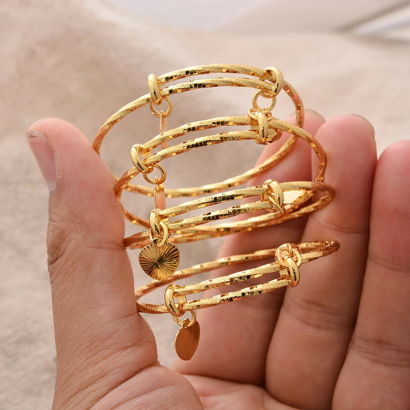 【送料無料】 バングル ブレスレット ゴールド レディース 贅沢 赤ちゃん ベイビー カラー ドバイ キッズ ジュエリー 誕生日 ギフト